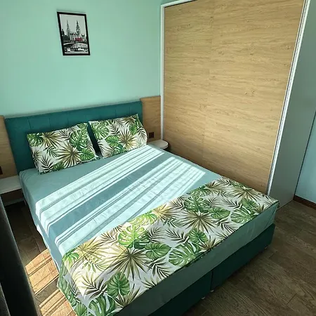 Apartment трявна бийч
